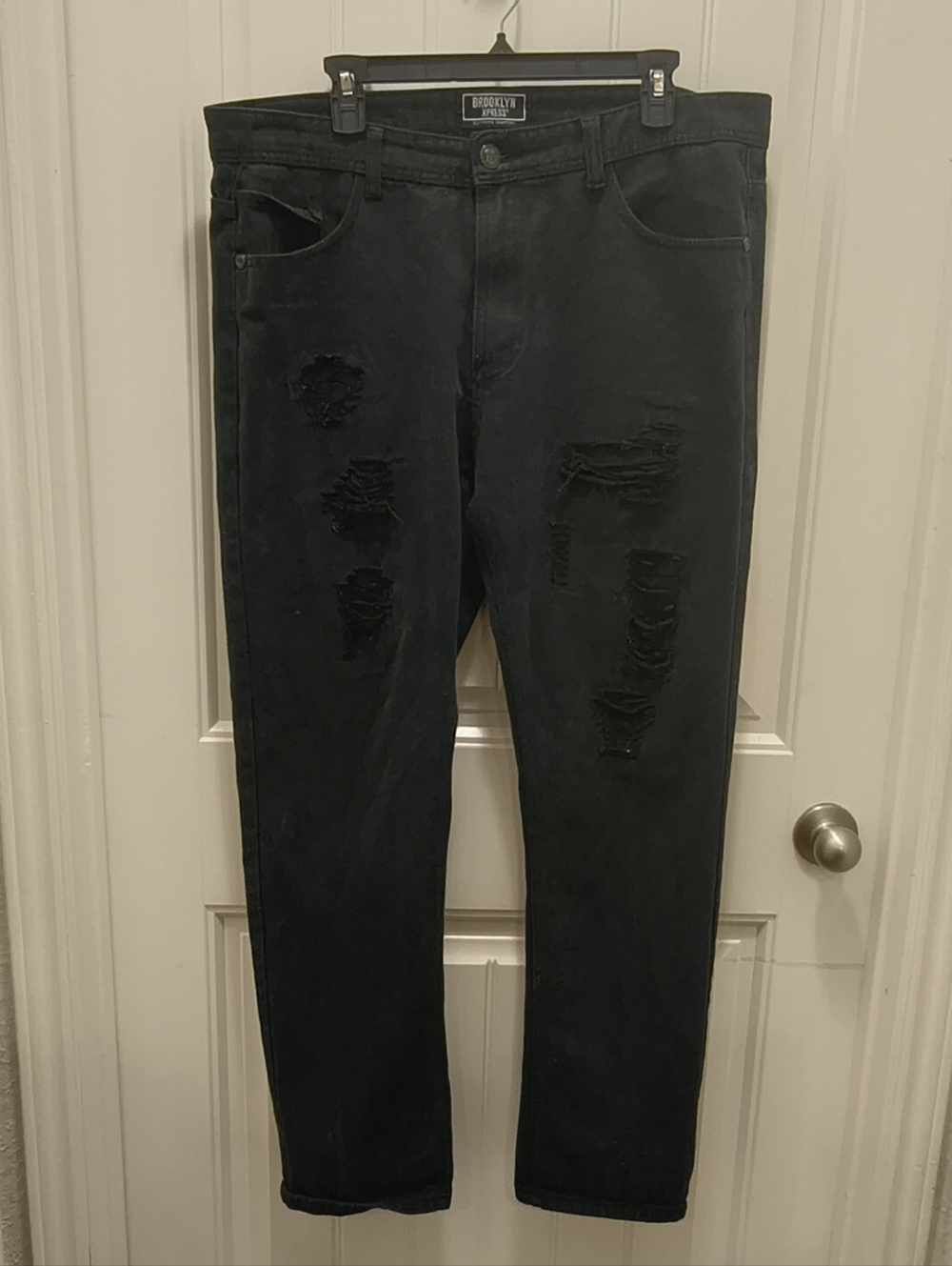 Brooklyn Xpress‎ C— Men's Black Distressed Slim Straight Jeans 38x32